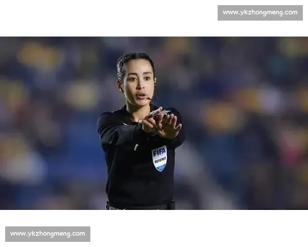 裁判争议判罚引爆网络，真相究竟如何