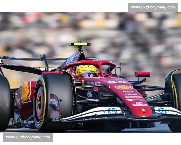 指尖上的速度！F1电竞公开赛，带你飞驰人生